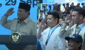 PRABOWO HORMAT LG